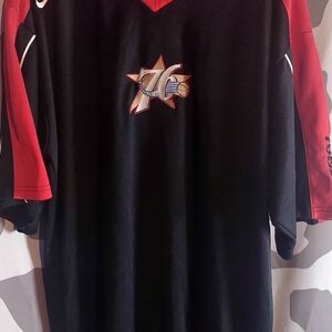 VINTAGE NBA Philadelphia 76ers Nike XXL Black and Red Team Apparel